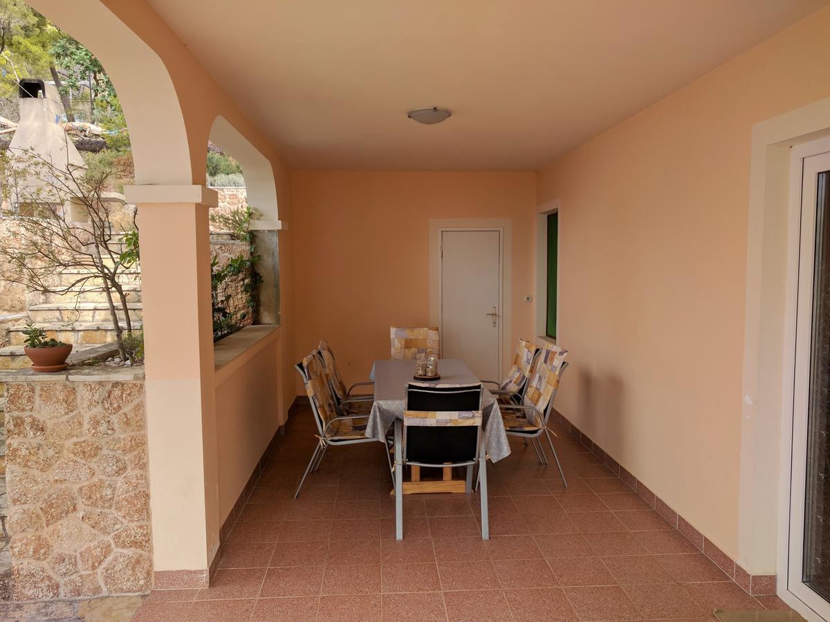 Apartmani Anja Sveta Nedelja  Exterior photo